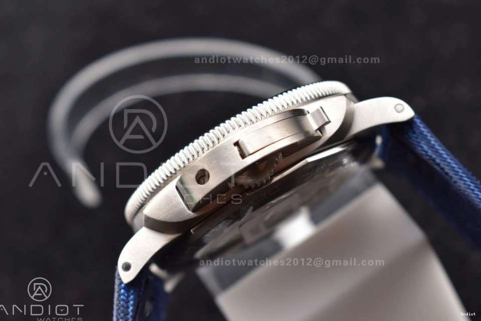 P NY Submersible 997 TI Tit VSF PAM985 Mike Timeless Blue Horn 0725